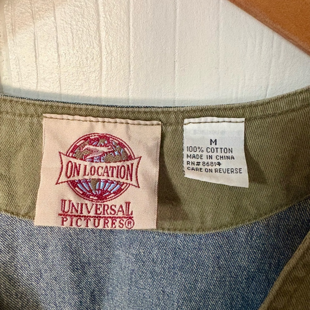 VINTAGE 80s/90s Universal Pictures Film Crew On Location Green Vest - Picture 6 of 6